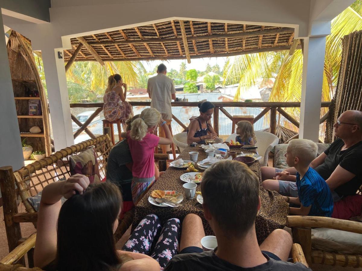 Palm Nungwi Bed & Breakfast Екстериор снимка
